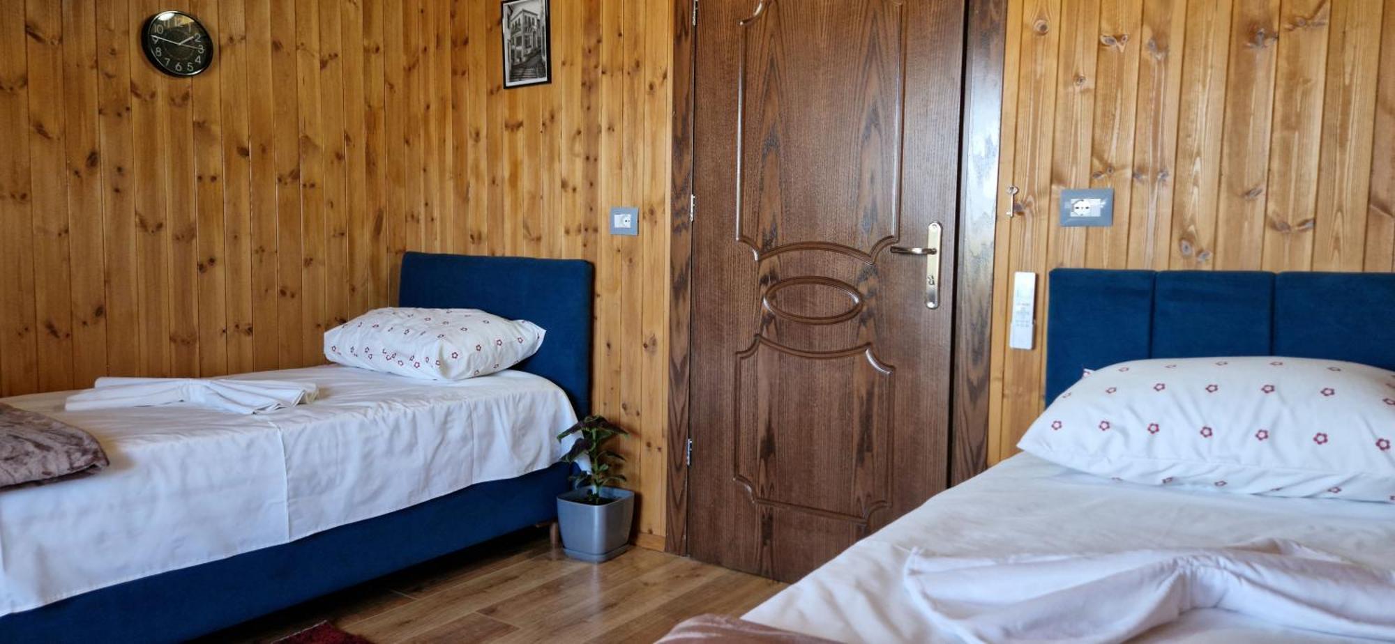 Shena Guest House Gjirokastër Eksteriør bilde