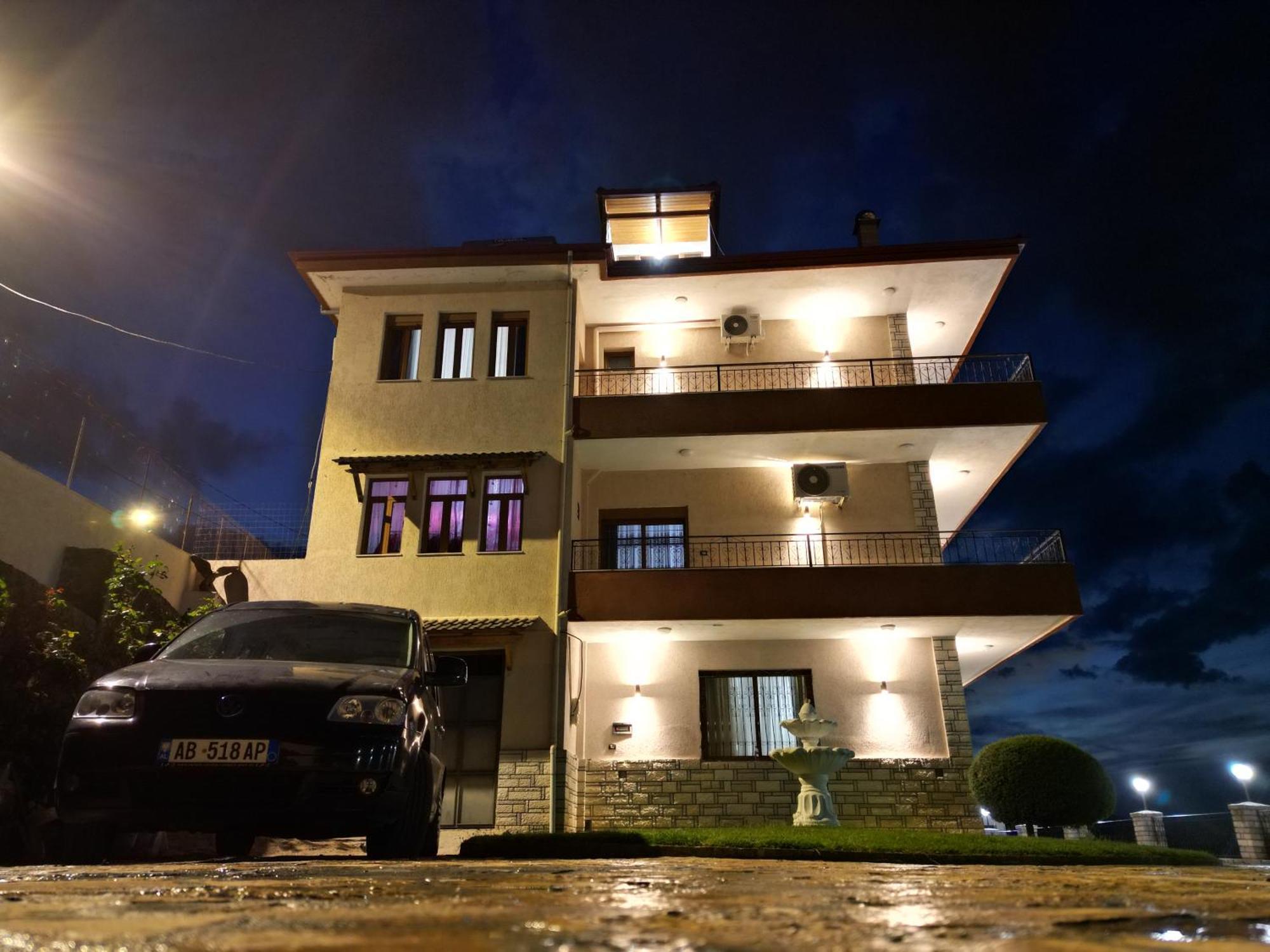 Shena Guest House Gjirokastër Eksteriør bilde