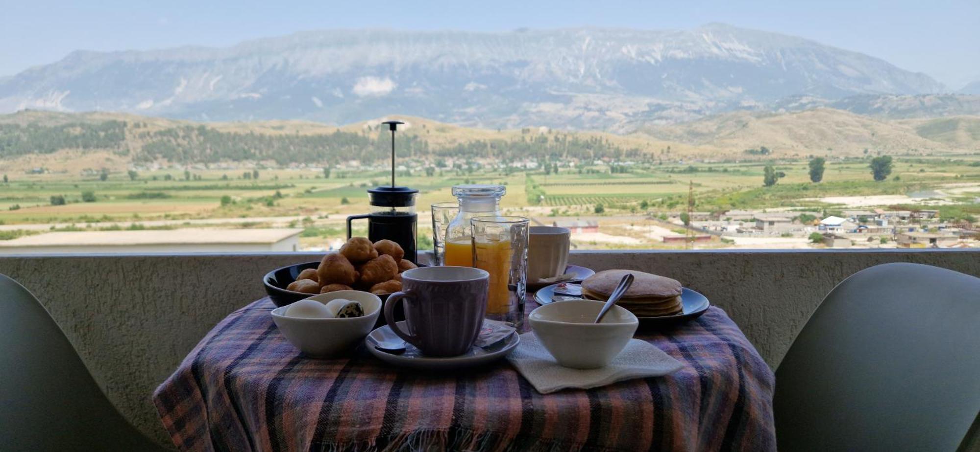 Shena Guest House Gjirokastër Eksteriør bilde